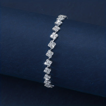 Luxurious Sparkling Rhinestone Claw Chain Bracelet for Women - Elegant Square Design, Perfect for Casual Attire, Fashion Trend, Rhinestone, Welding