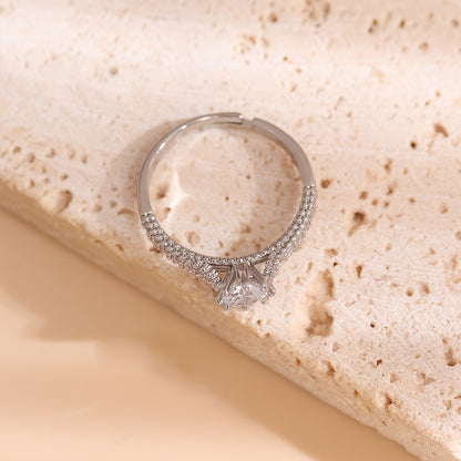 A Single Ring For Women With A Cool And Elegant Style, Light Luxury, High-end, Simple, And With A Touch Of Copper Inlay And Synthetic Zirconia.