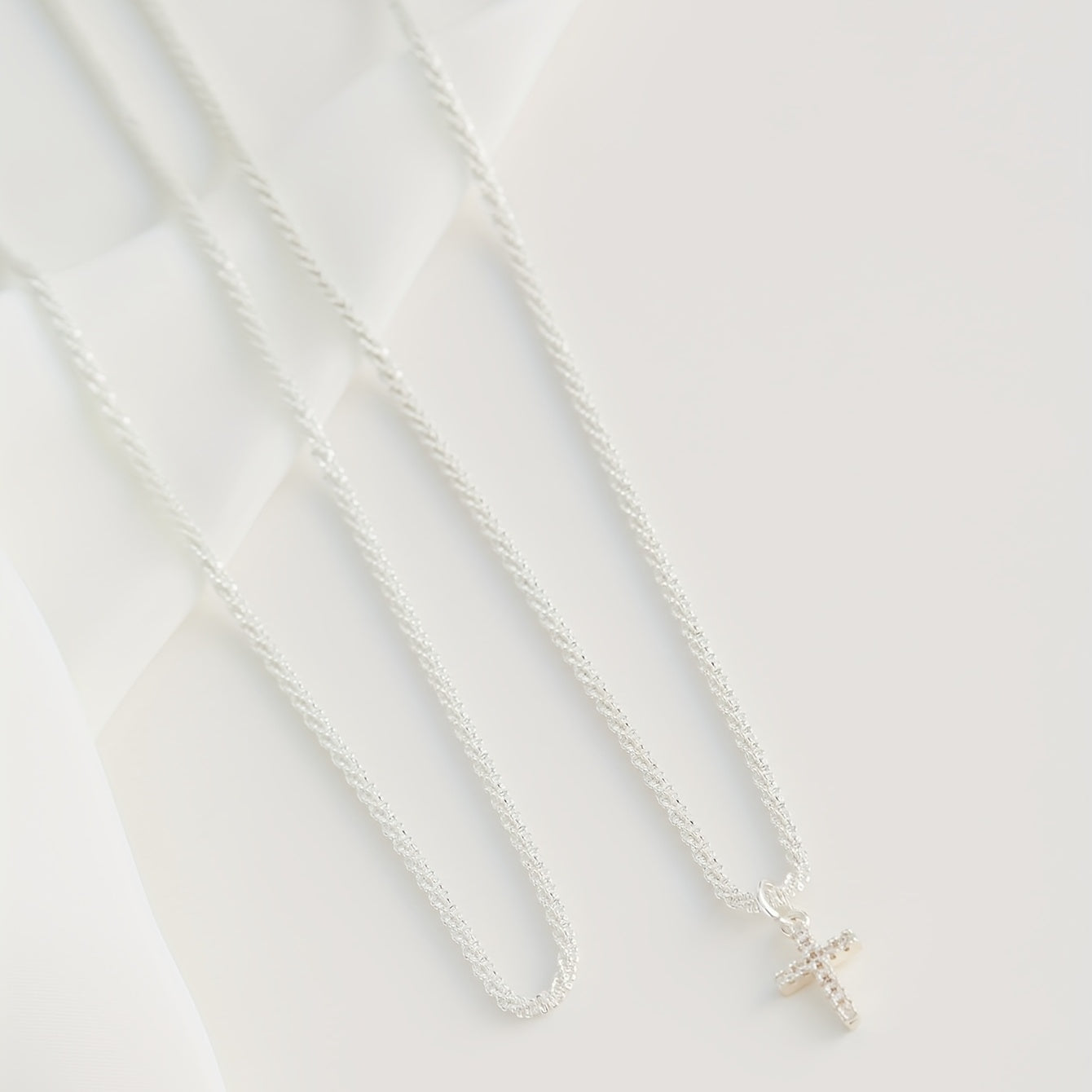 Sparkling Double-Layer Religious Faith Jesus Copper-Inlaid Synthetic Zirconia Cross Pendant Necklace for Women