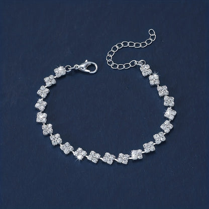 Luxurious Sparkling Rhinestone Claw Chain Bracelet for Women - Elegant Square Design, Perfect for Casual Attire, Fashion Trend, Rhinestone, Welding