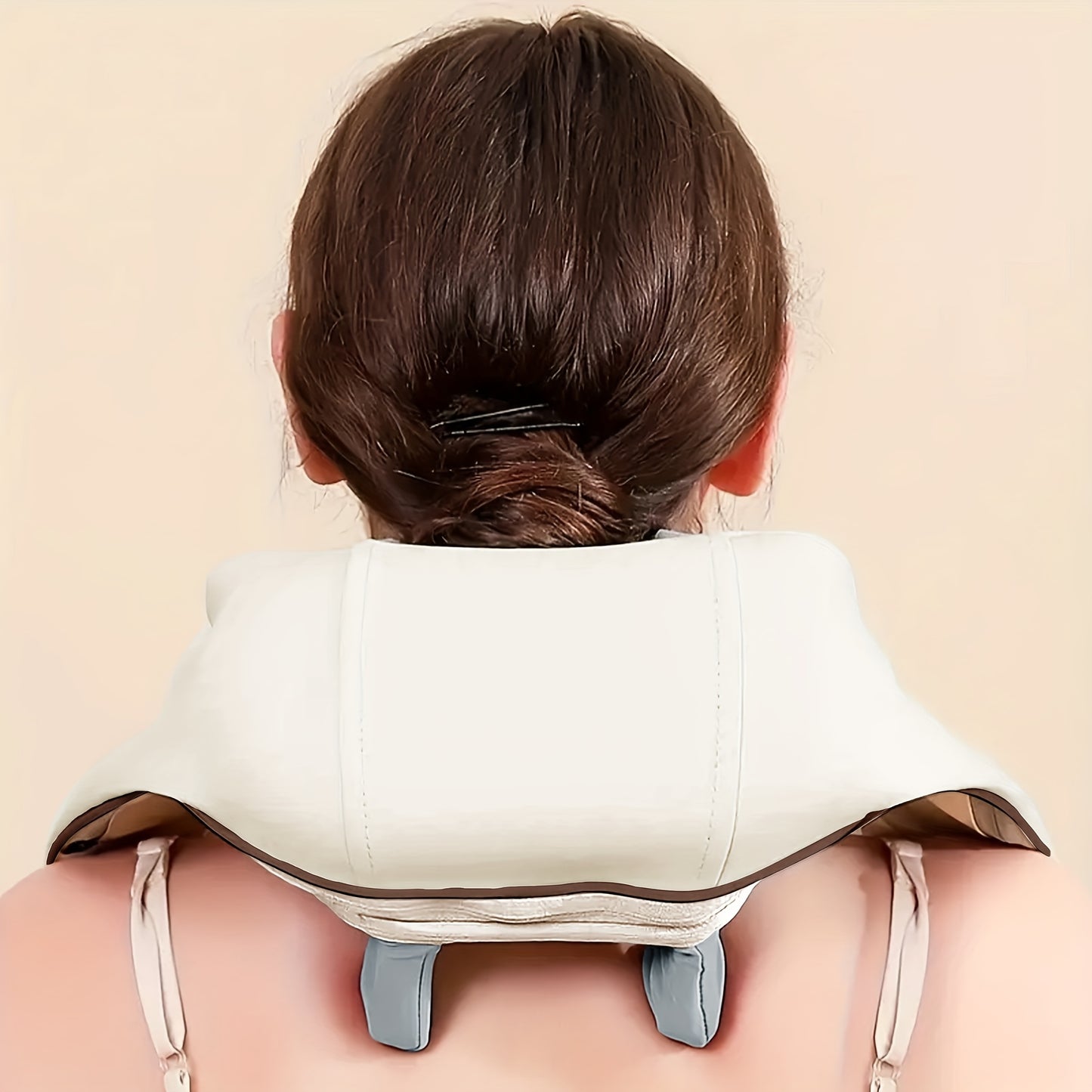 Automatic Kneading Device for Neck, Back, Waist, And Shoulder Massage Targeting Trapezius Muscles.