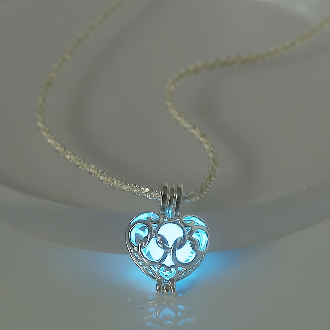 Nooxian Elegant Heart-Shaped Luminous Pendant Necklace - Classic Vacation Style, Glow-in-the-Dark Resin Charm, Copper Chain, Ideal for Daily Wear & Gifts, Valentine'S Day Special, Luminous Jewelry|Classic Necklace|Resin Penda