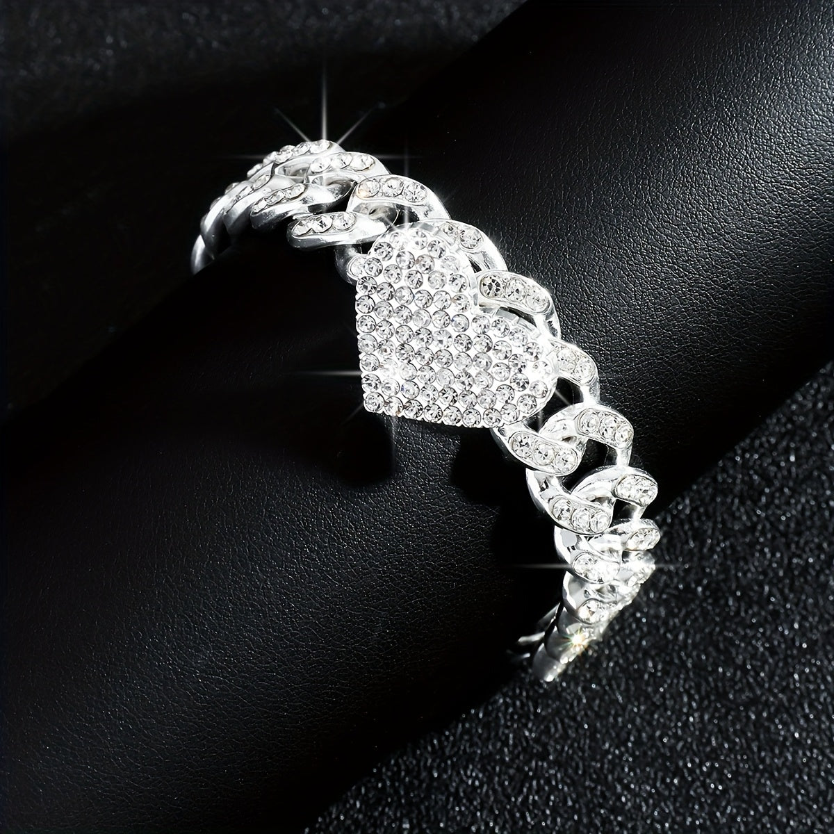 1pc Iced-Out Rhinestone Heart Anklet - Luxurious Golden Cuban Link Chain with Sparkling Stones for Women, Perfect for Casual Attire or Parties, Party Accessories | Heart Charm Anklet | Highquality Jewelry, Heart Jewelry