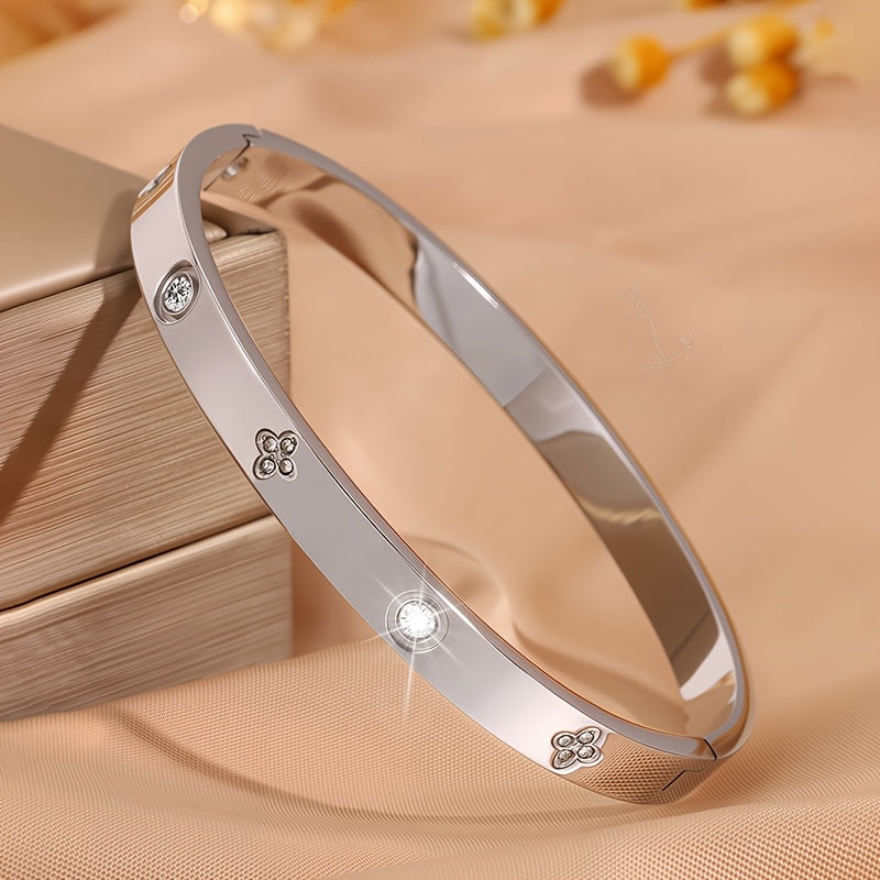 1pc Stainless Steel Bracelet - Four Leaf Clover Charm Jewelry, Non-Tarnish/Damage-Resistant Men's Everyday & Formal Wear, Year-Round Minimalist Jewelry Gift for Birthdays, Anniversaries, Housewarming - Durable Stainless Steel