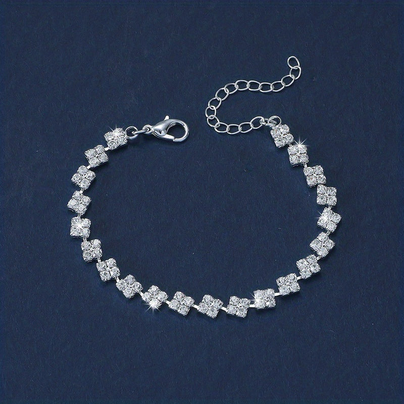 Luxurious Sparkling Rhinestone Claw Chain Bracelet for Women - Elegant Square Design, Perfect for Casual Attire, Fashion Trend, Rhinestone, Welding
