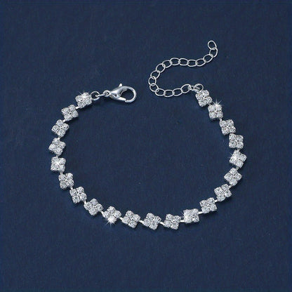 Luxurious Sparkling Rhinestone Claw Chain Bracelet for Women - Elegant Square Design, Perfect for Casual Attire, Fashion Trend, Rhinestone, Welding