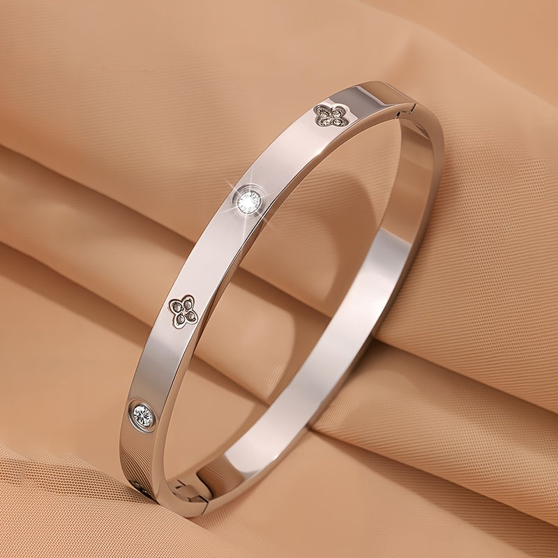 1pc Stainless Steel Bracelet - Four Leaf Clover Charm Jewelry, Non-Tarnish/Damage-Resistant Men's Everyday & Formal Wear, Year-Round Minimalist Jewelry Gift for Birthdays, Anniversaries, Housewarming - Durable Stainless Steel